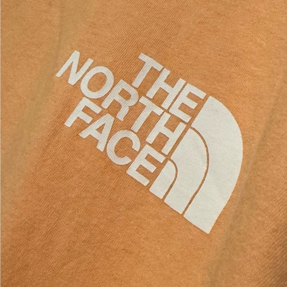 Unisex North face tshirt - Picture 2 of 5